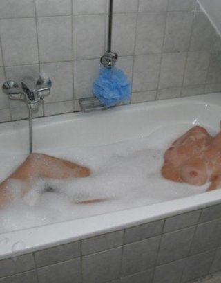 Mila Shower   Девушка Моется В Душе На Порно Фото